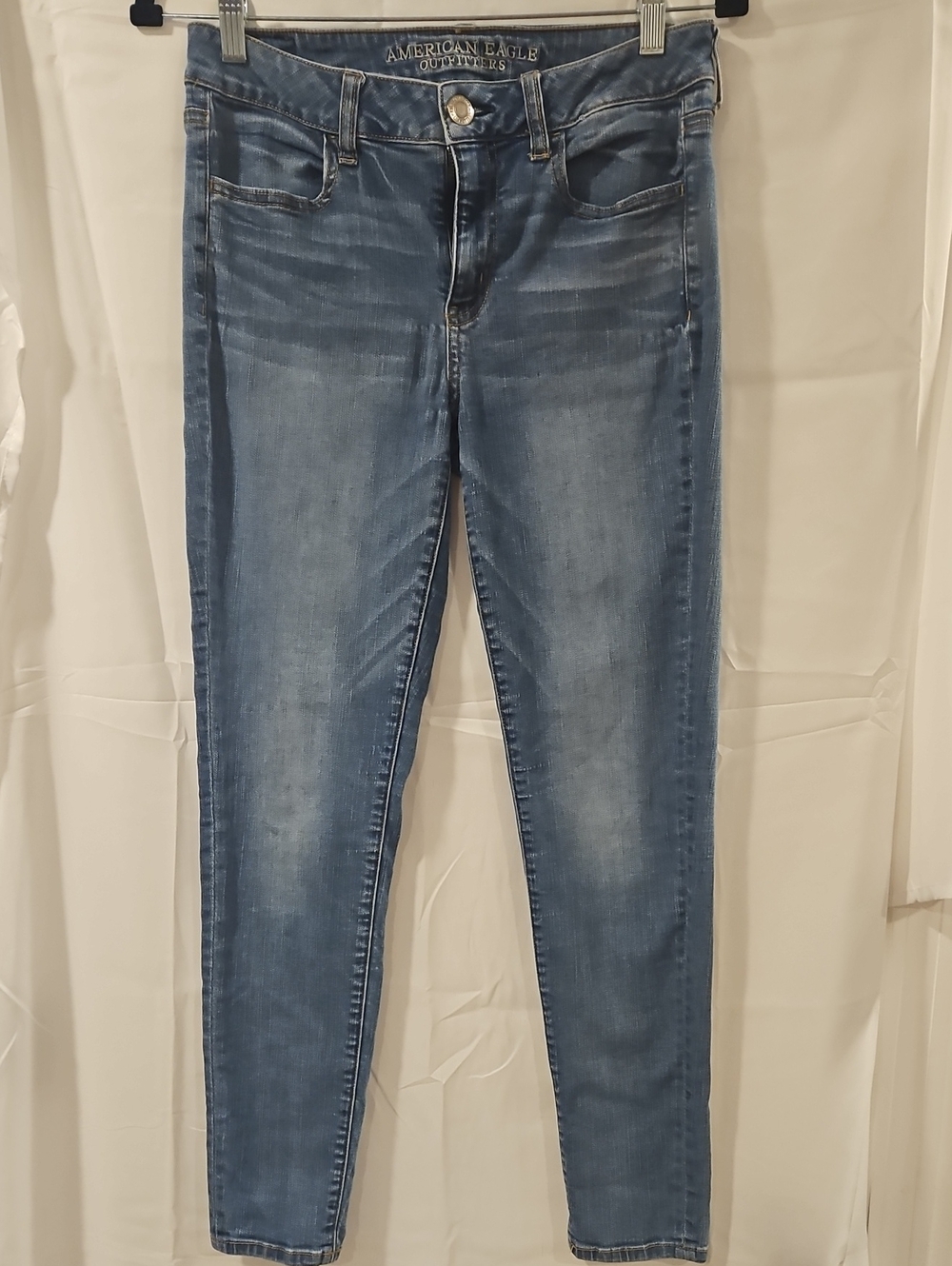 American Eagle Outfitters Light Wash Skinny Jeans